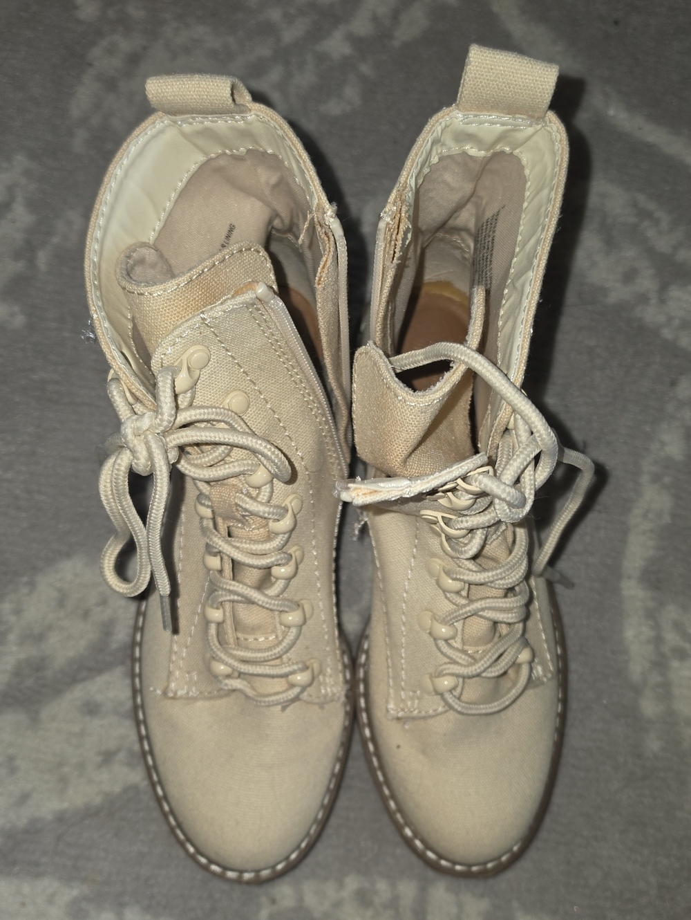 Universal Thread Women's Cream Lace-Up Combat Boots